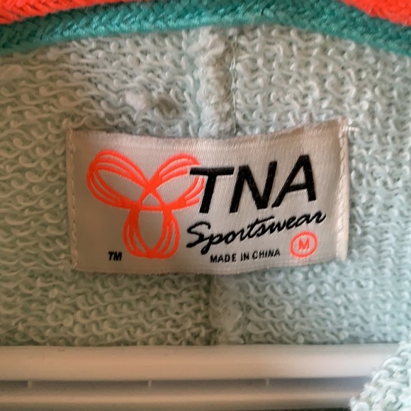 TNA Sportswear Hoodie - Picture 3 of 4